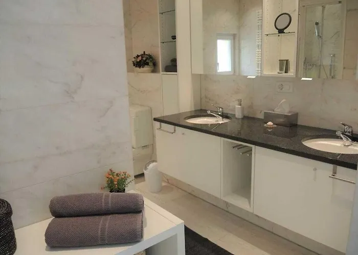 1-bedroom بيت للعطل