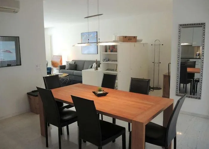 بيت للعطل 1-bedroom *